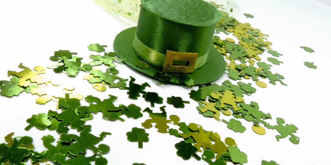 Photo of shamrocks and a leprechaun's hat